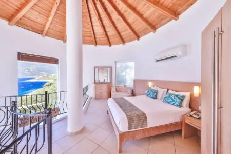 Mekvins Deniz Feneri Lighthouse - 86