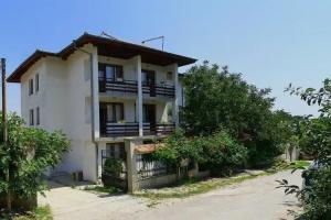 Guest house Kalina, Saints Constantine and Helena