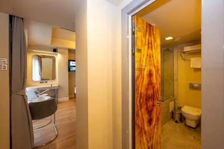 Ramada by Wyndham Istanbul Pera - 169