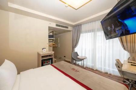 Ramada by Wyndham Istanbul Pera - 192