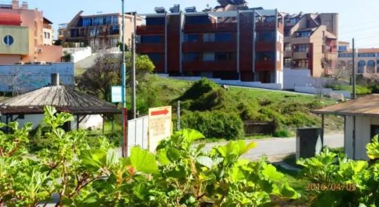 Lucky Beach Apartments - 14