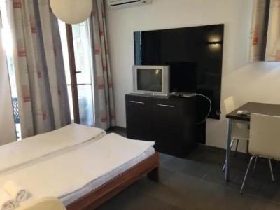 View Apartments - 65