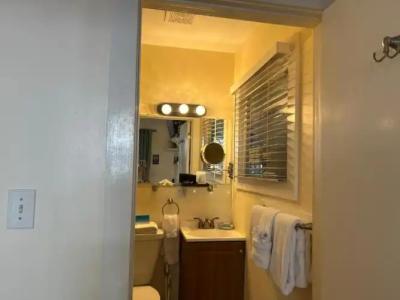 The Grand Guesthouse - 43