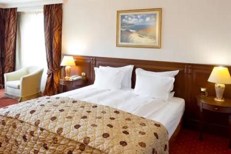 Crystal Palace Boutique - 2