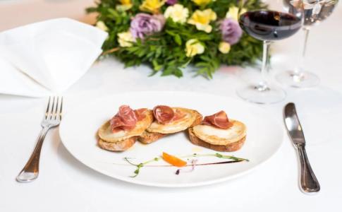 Crystal Palace Boutique - 11