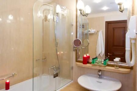 Crystal Palace Boutique - 8