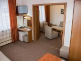 1 Bedroom Double Suite