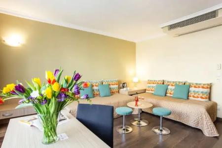 Apartment George - 98