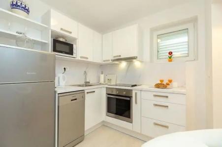 Guest House Steel - 74