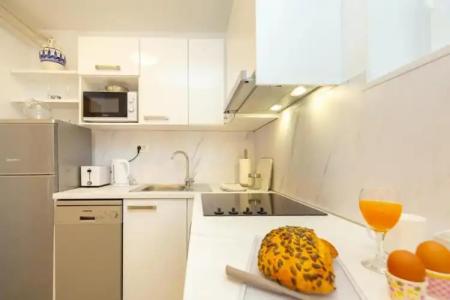 Guest House Steel - 53