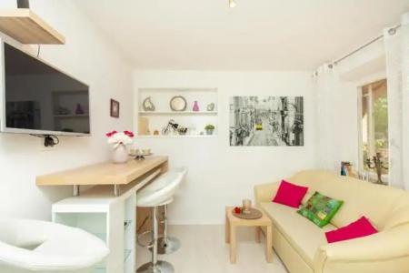 Guest House Steel - 58