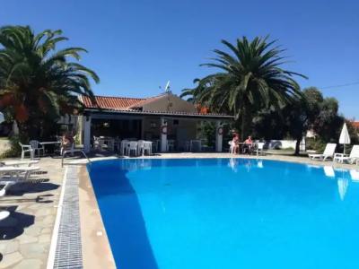 Tzilios Studios - 44