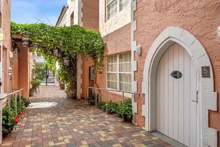 Kasa El Paseo Miami Beach - 93