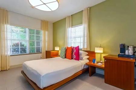 Kasa El Paseo Miami Beach - 89