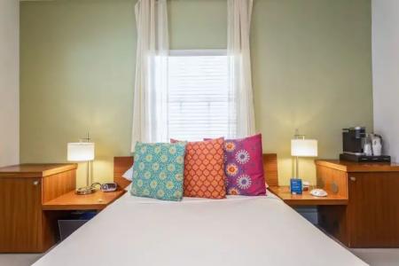 Kasa El Paseo Miami Beach - 61