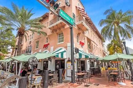 Kasa El Paseo Miami Beach - 92