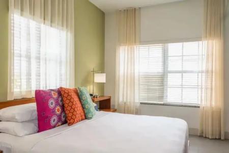 Kasa El Paseo Miami Beach - 66