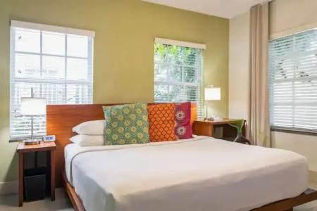 Kasa El Paseo Miami Beach - 70