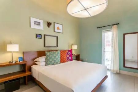 Kasa El Paseo Miami Beach - 196