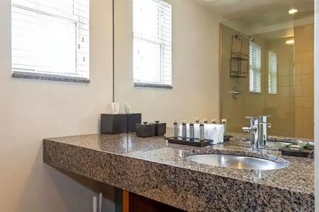 Kasa El Paseo Miami Beach - 163