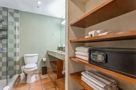 Kasa El Paseo Miami Beach - 130