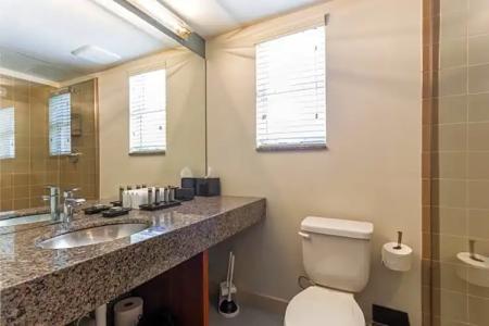 Kasa El Paseo Miami Beach - 182