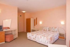 Copacabana Hotel, Ravda