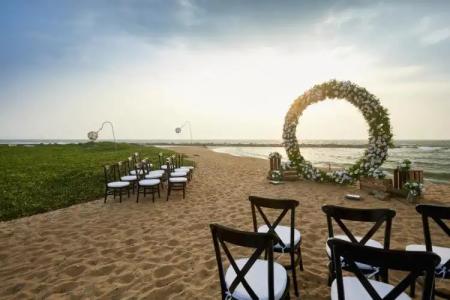 Pegasus Reef - A Beach Resort in Colombo - 12