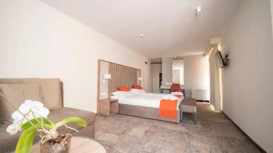 Saint George & Medical Spa - 164