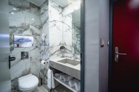 Saint George & Medical Spa - 148