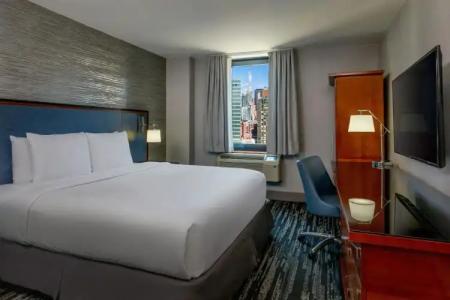 Fairfield Inn & Suites by Marriott New York Manhattan/Times Square - 3