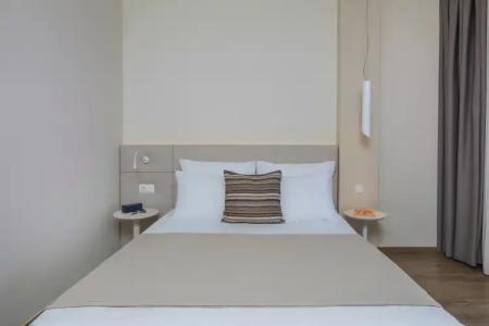 Ammon Zeus Luxury Beach - 3