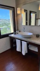 4Reasons + Bistro | 12+ - 89