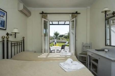 Contaratos Beach - 24