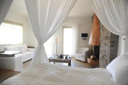 Aigis Suites - 160