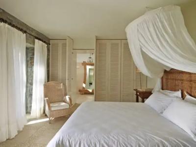 Aigis Suites - 4