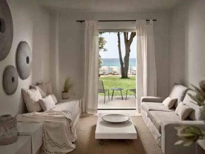 The Bay and Suites - 2