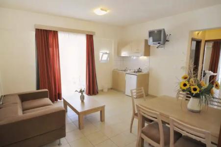 Anita Apart-Hotel - 4