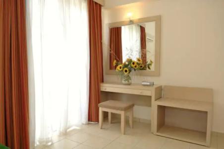 Anita Apart-Hotel - 37