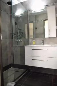 Virginia Studios - 12