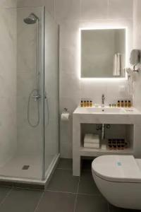 Virginia Studios - 42