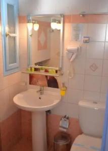 Virginia Studios - 8