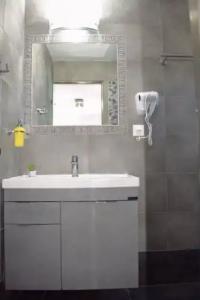 Virginia Studios - 20