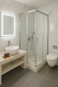 Virginia Studios - 44