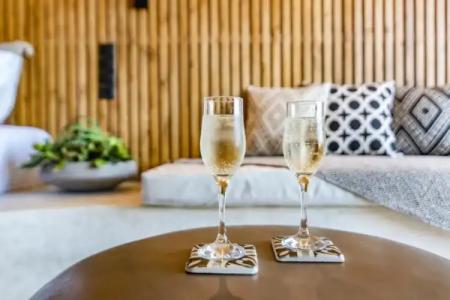 Onar and Suites - 85