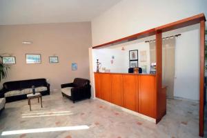 Evilion Hotel, Kato Stalos