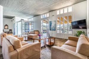 Aperitton, Skopelos Town