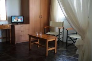 Scorpios Hotel & Suites, Samos