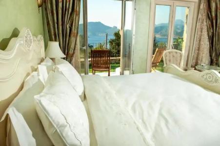 Swan Lake - Adult Only - 54