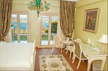 Swan Lake - Adult Only - 52